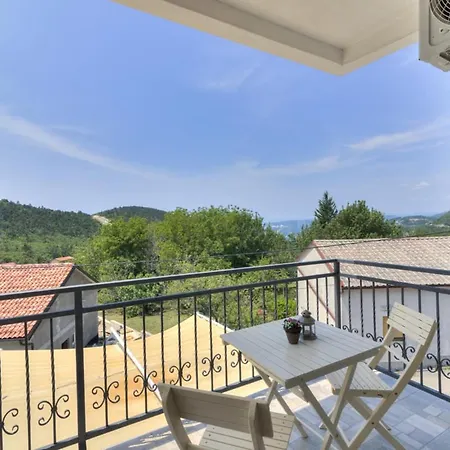 Holiday home Kika's